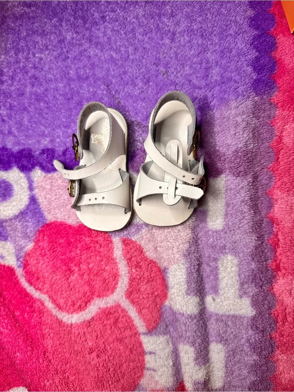 Vintage baby deer shoes size 0